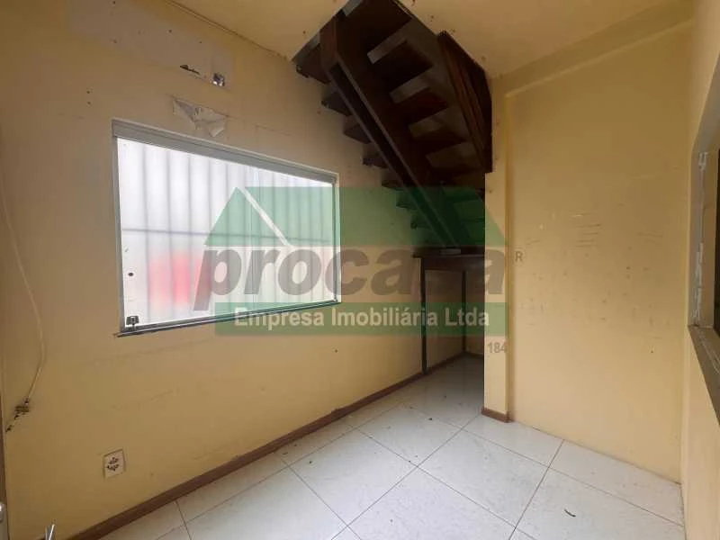 Aluga-se Casa Comercial no Conjunto Shangrilá - Parque dez