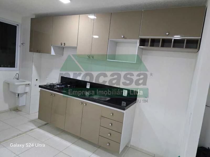 Apto semi mobiliado disponível para locação na ponta negra