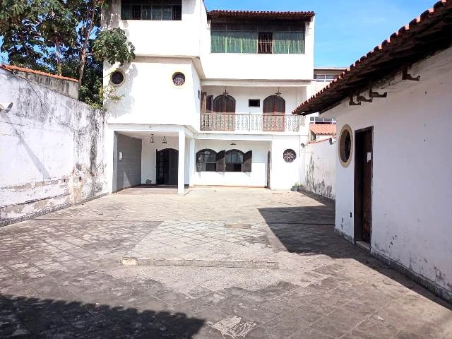 JCCA20225 Ótima casa em excelente localização.