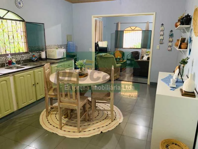 CASA Á VENDA EM MANACAPURU