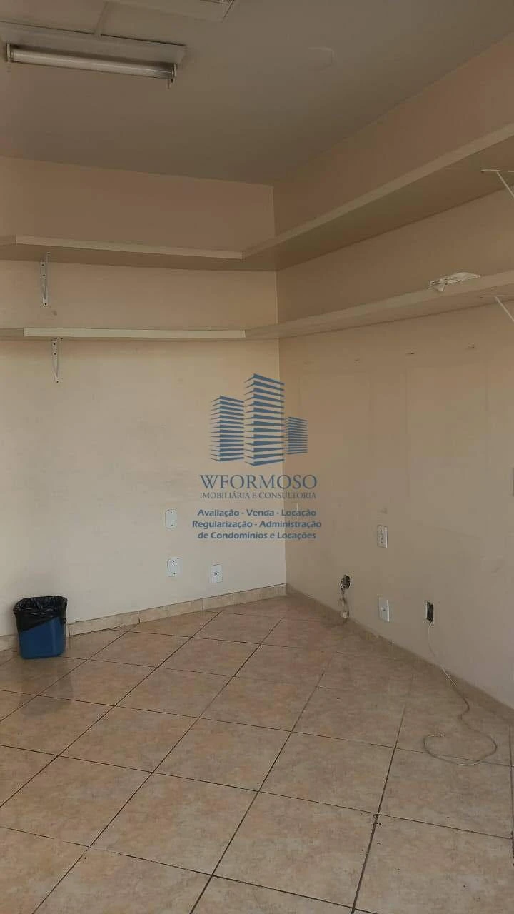 Sala comercial 25m2 para locação na Rua Dias da Cruz Meier
