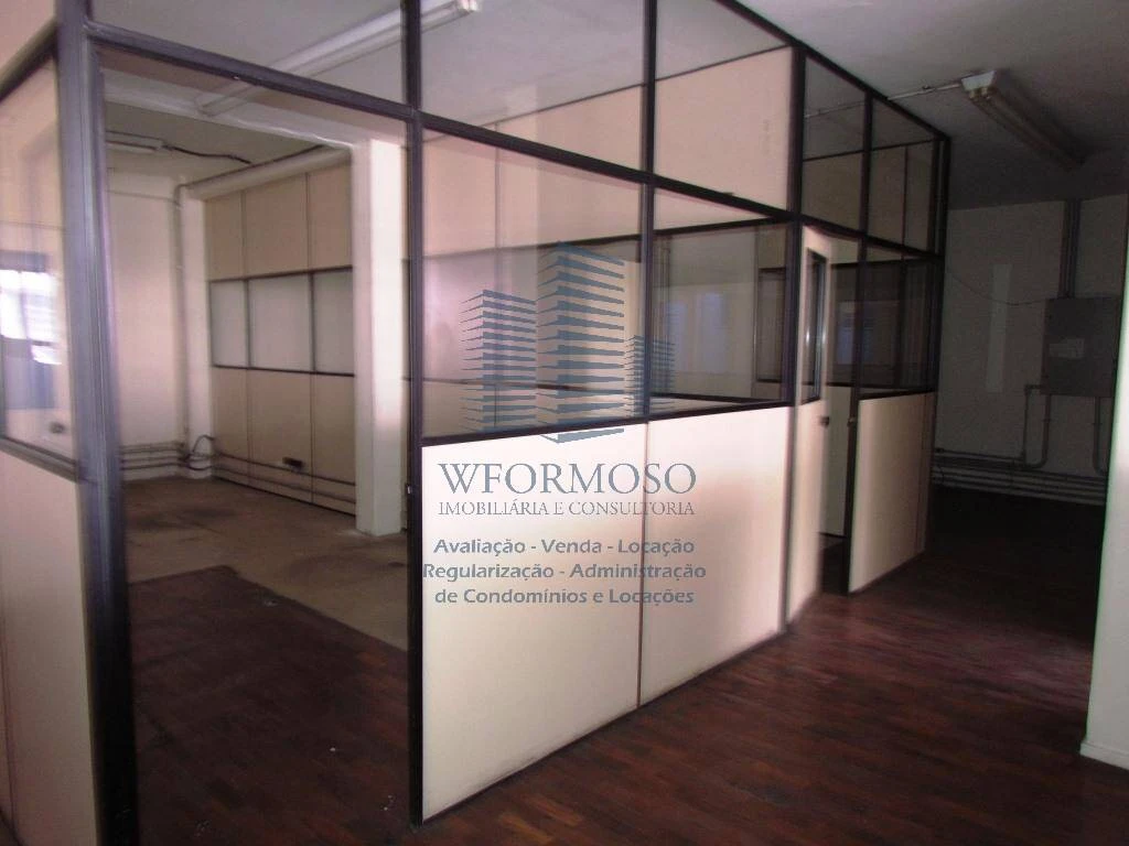 Galpões à venda 6000m² e locação na Rua Melo e Souza em São Cristovão