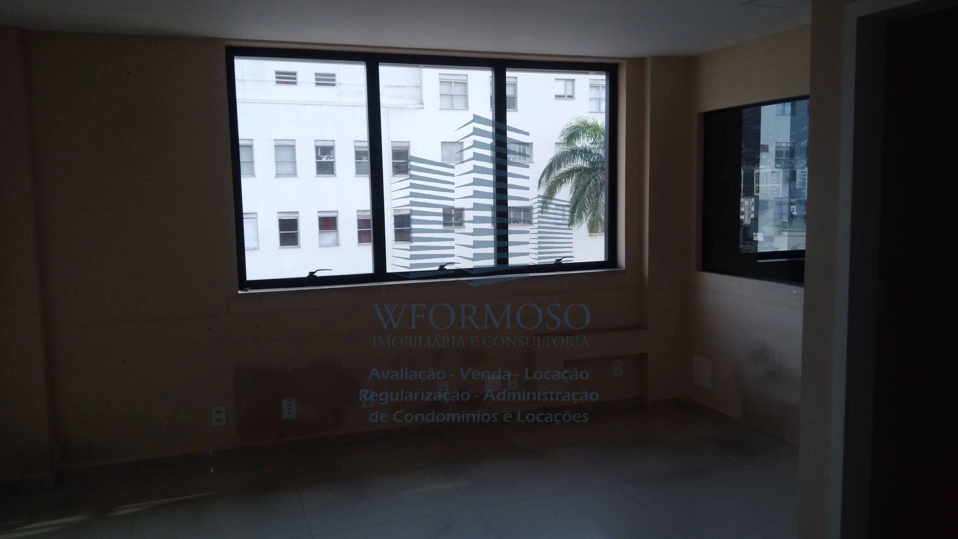 Sala Comercial 57m² para Venda na Rua Alm. Baltazar-São Cristóvão