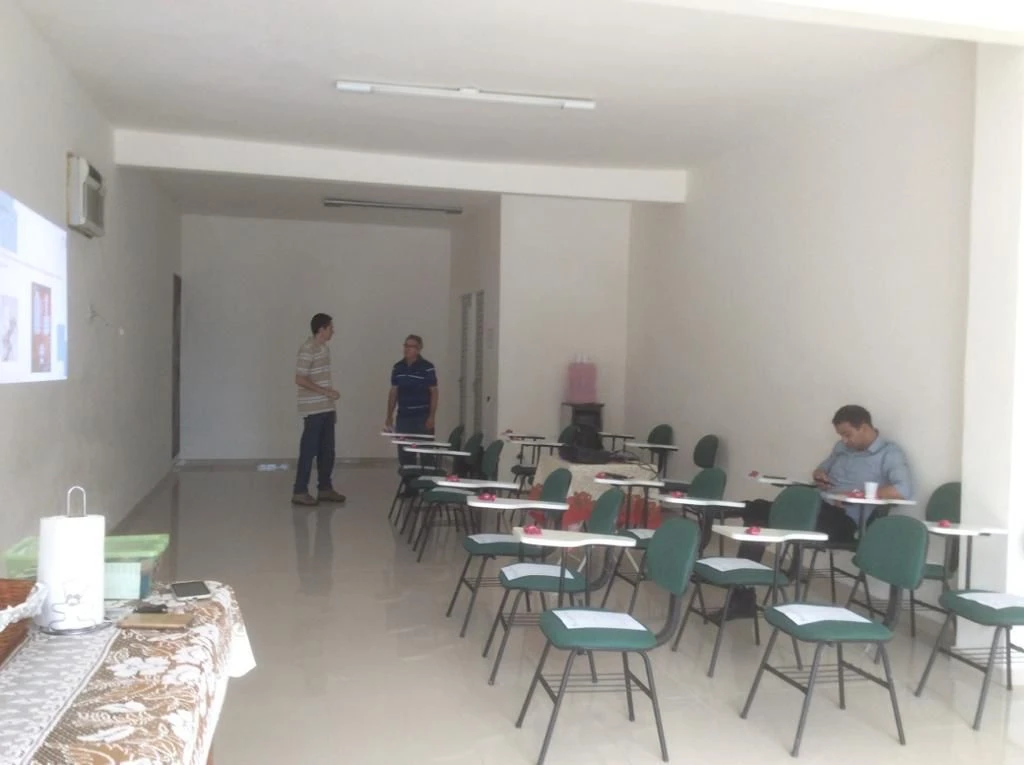 Casa com 6 dormitórios à venda, 400 m² por RS 480.000 - Novo Aleixo - Manaus-AM
