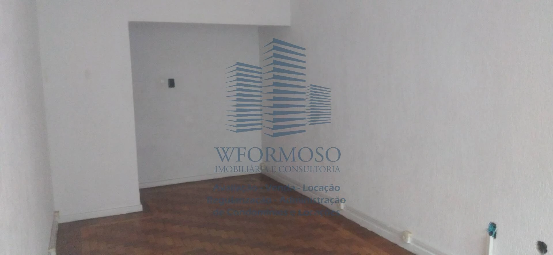 Sala comercial 29m² para locação na Rua Assembleia Centro