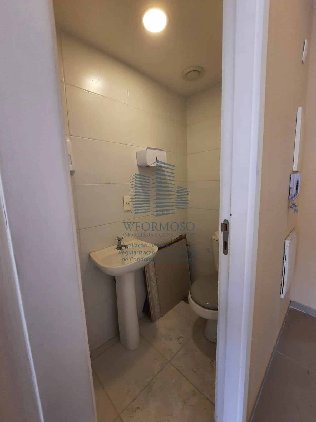 Sala comercial 25m2 para locação na Avenida das Américas Recreio
