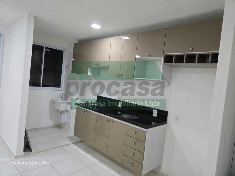 Apto semi mobiliado disponível para locação na ponta negra