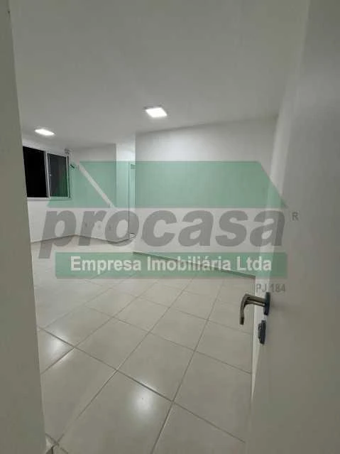 Apartamento Residencial / Condomínio / Colônia Terra Nova