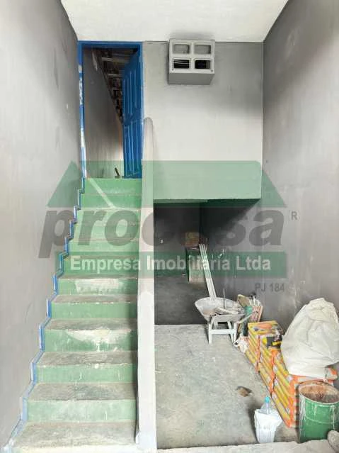 ALUGA-SE LOJA/DEPOSITO NO BAIRRO COMPENSA