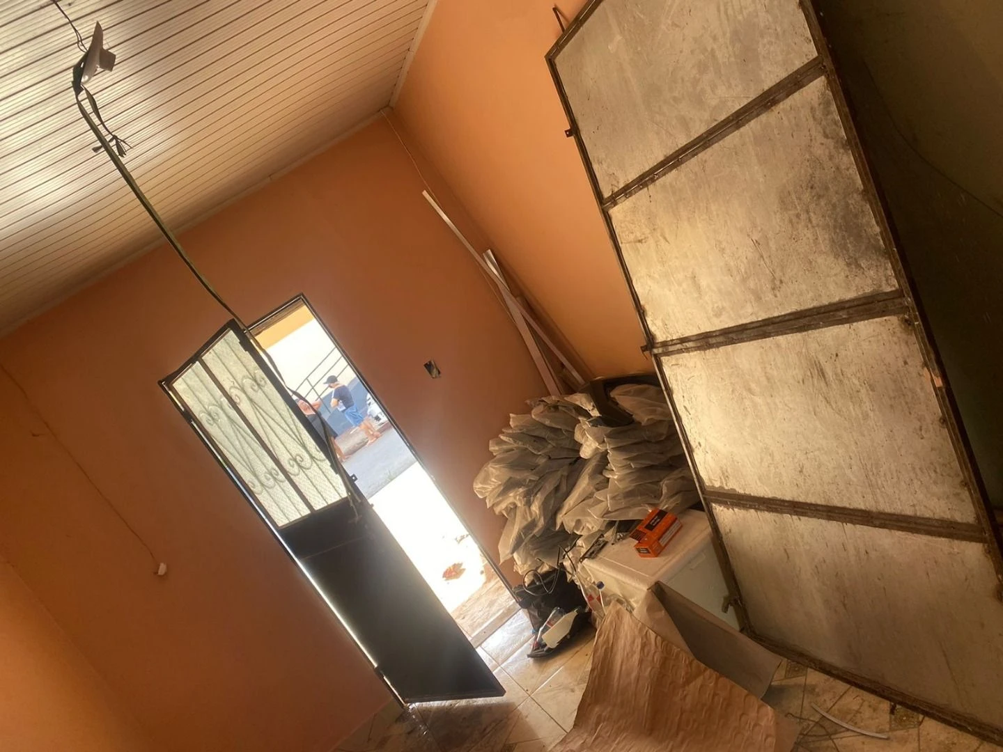 Casa com 2 dormitórios à venda, 200 m² por RS 370.000 - Compensa - Manaus-AM