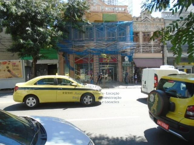 Prédio comercial no bairro de Laranjeiras, Rio de Janeiro RJ