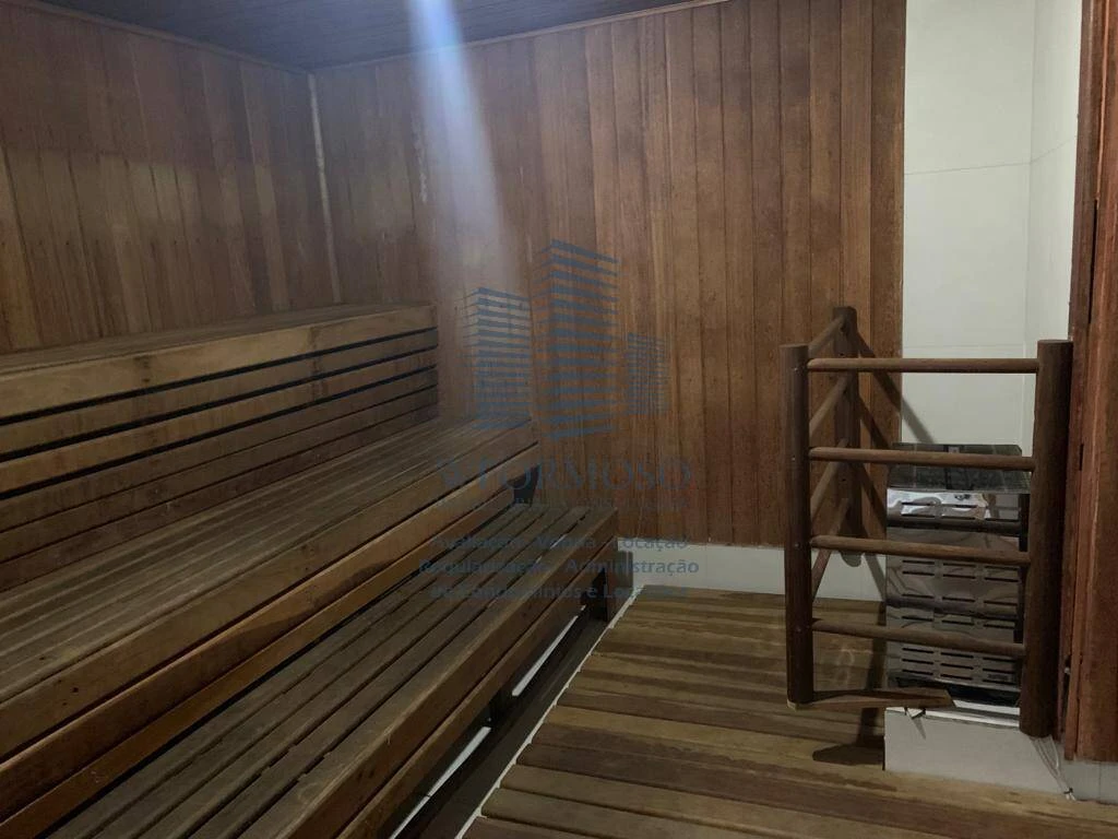 Cobertura tríplex 320m² à venda na Av. Oswaldo Cruz no Flamengo