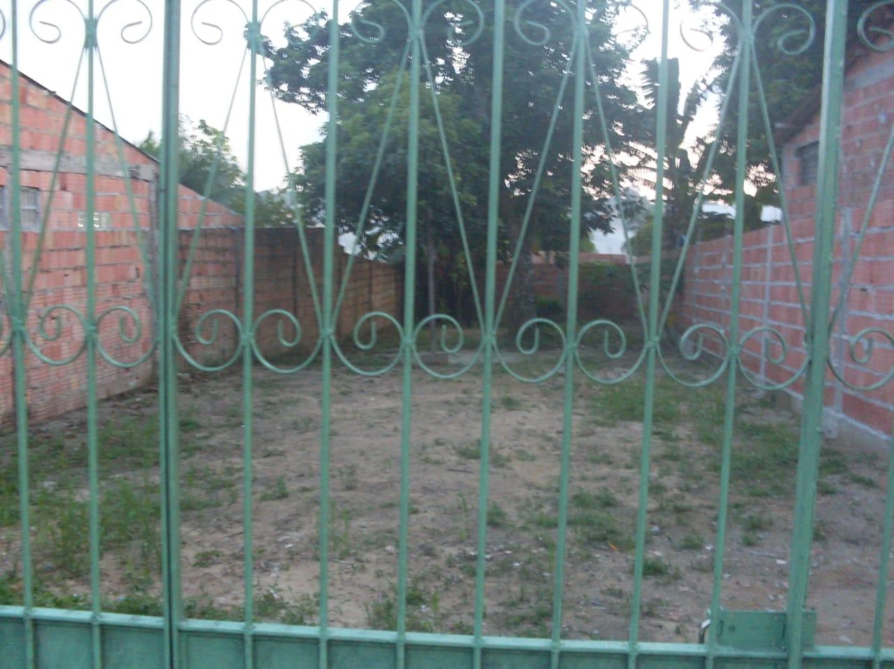 Terreno à venda, 240 m² por RS 45.000,00 - Tarumã - Manaus-AM