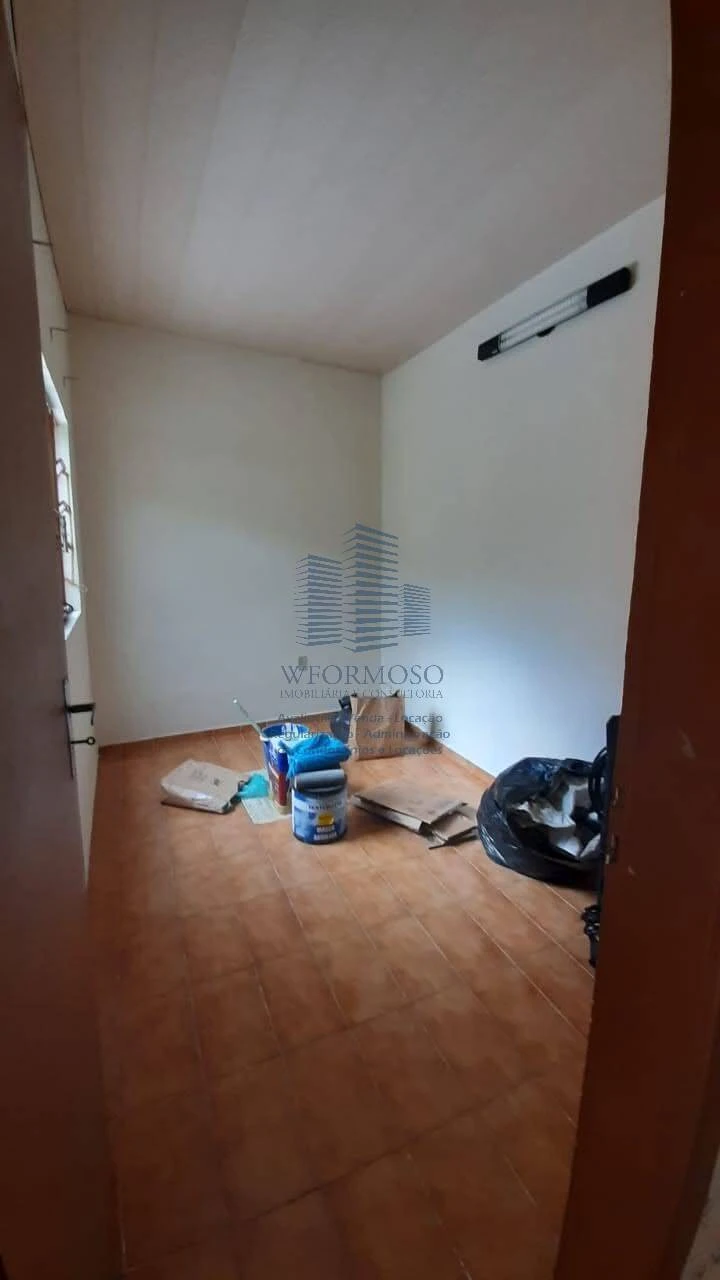 Casarão frente e outros 2 nos fundos à Venda em Santa Rosa - Niterói