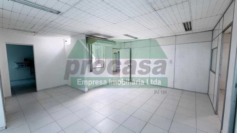Sala Comercial à Locação, 150m² por RS 7.500,00 no Parque Dez de Novembro