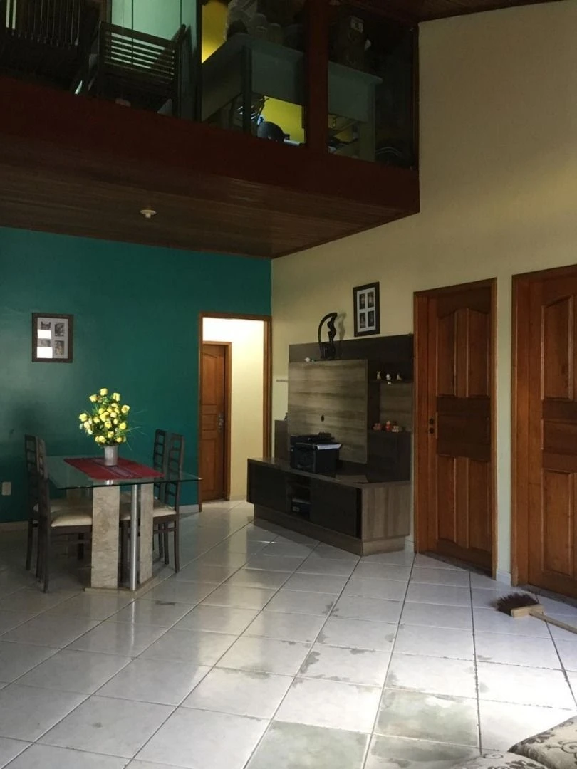 Casa com 8 dormitórios à venda, 510 m² por RS 795.000 - Flores - Manaus-AM