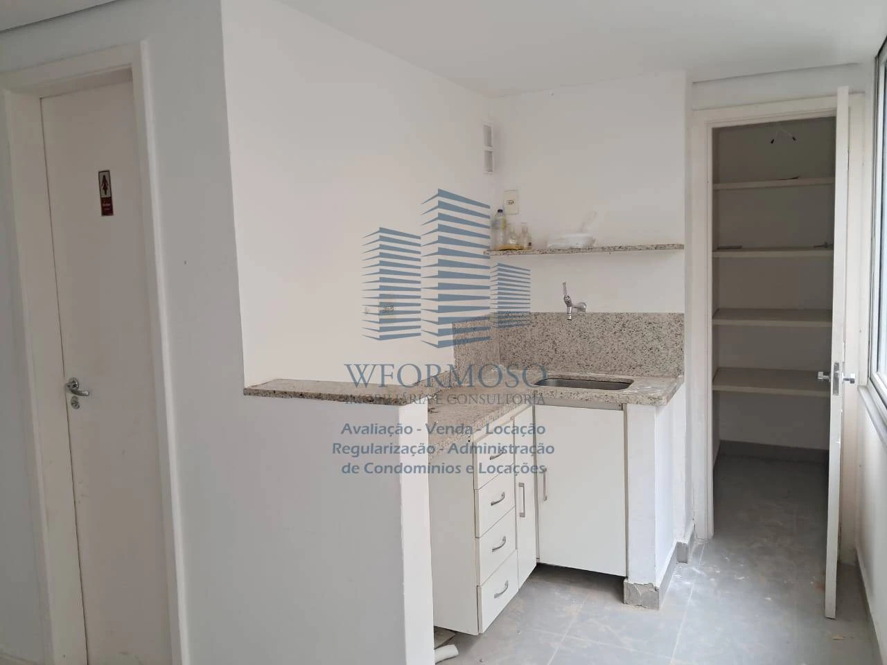 Pavimento 240m²  locação na Rua Rua do Rosario no Centro