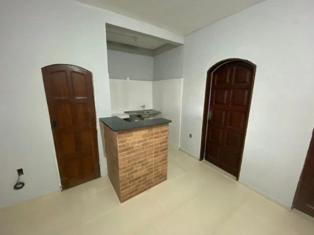 Casa com 2 dormitórios, 300 m² - venda por RS 420.000 ou aluguel por RS 3.500-mês - Parque 10 de Nov