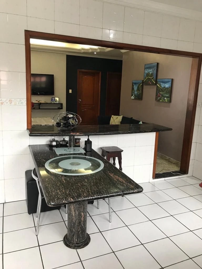 Casa com 5 dormitórios à venda, 400 m² por RS 850.000 - Planalto - Manaus-AM