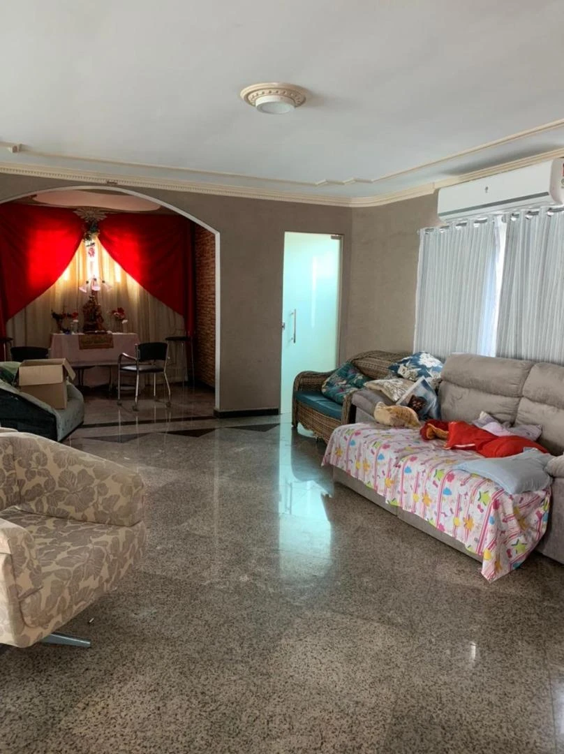 Belíssima casa com 4 suítes à venda, 680 m² por RS 4.000.000 - Dom Pedro - Manaus-AM