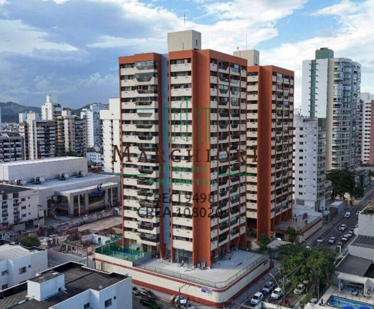 4 quartos, suite, 1 quarto transformado em closet, 2 vagas, lazer completo