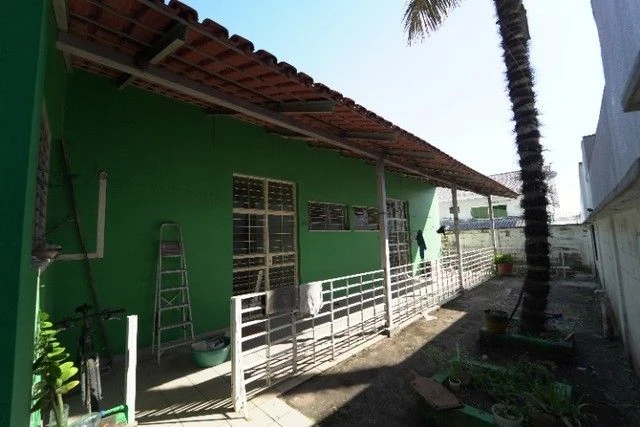 Casa com 4 dormitórios à venda, 500 m² por RS 1.300.000,00 - Ponta Negra - Manaus-AM