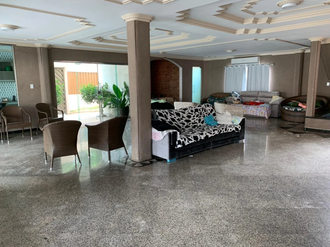 Belíssima casa com 4 suítes à venda, 680 m² por RS 4.000.000 - Dom Pedro - Manaus-AM