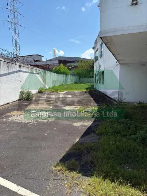 Imovel comercial disponível para locação no distrito