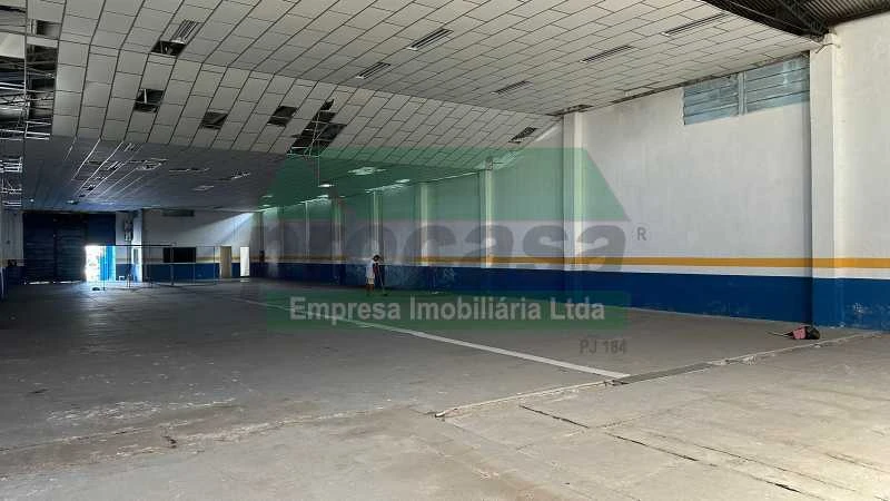 Aluga-se Imóvel Comercial em excelente localização