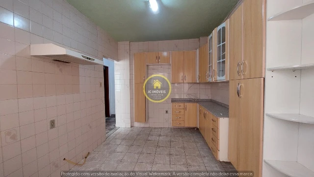 JCCA40013 – Linda casa duplex estilo colonial.