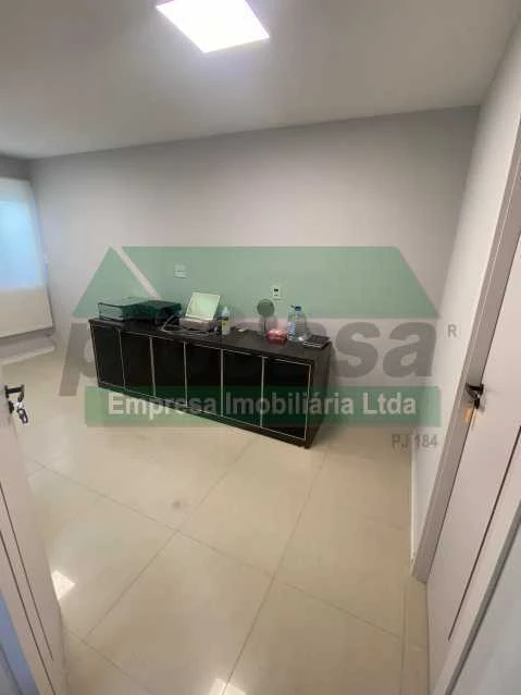 Conjunto de Salas disponíveis para Locação em flores