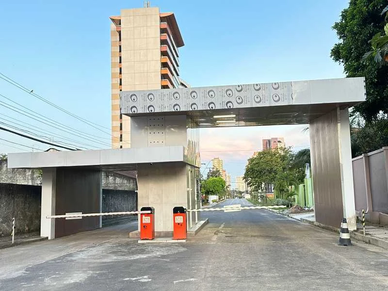 VENDE 2400M2 DE TERRA DENTRO DE CONDOMINIO PARCIALMENTE MURADO NA PONTA NEGRA POR APENAS 1.350.000,0