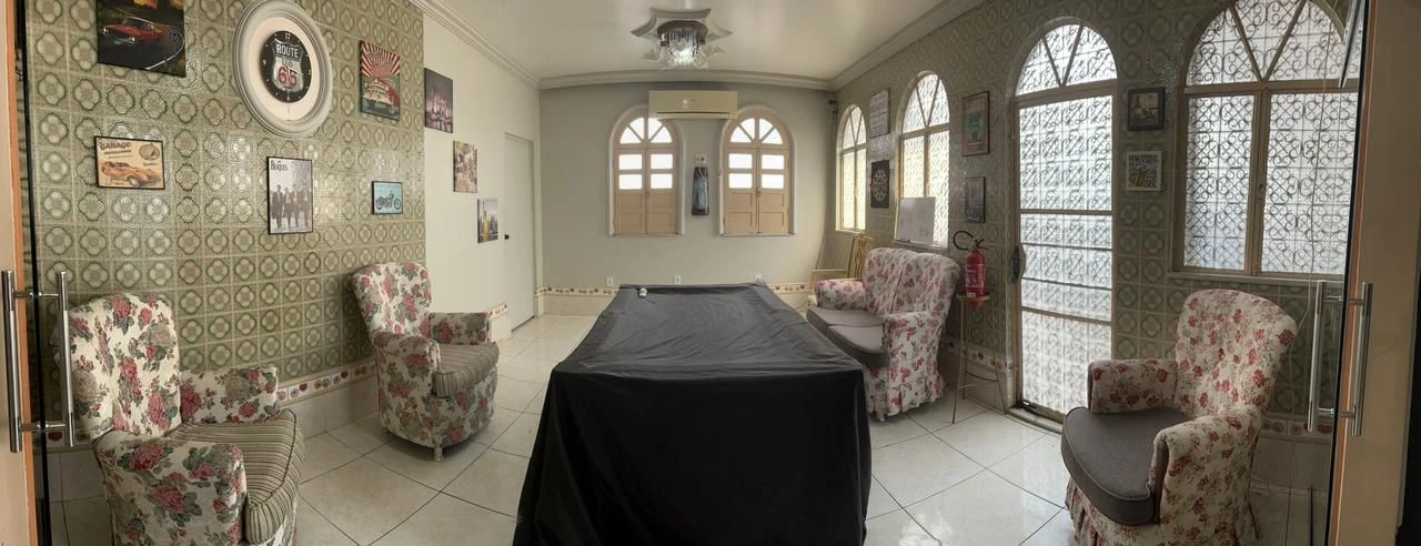 VENDE LINDA CASA BEM LOCALIZADA