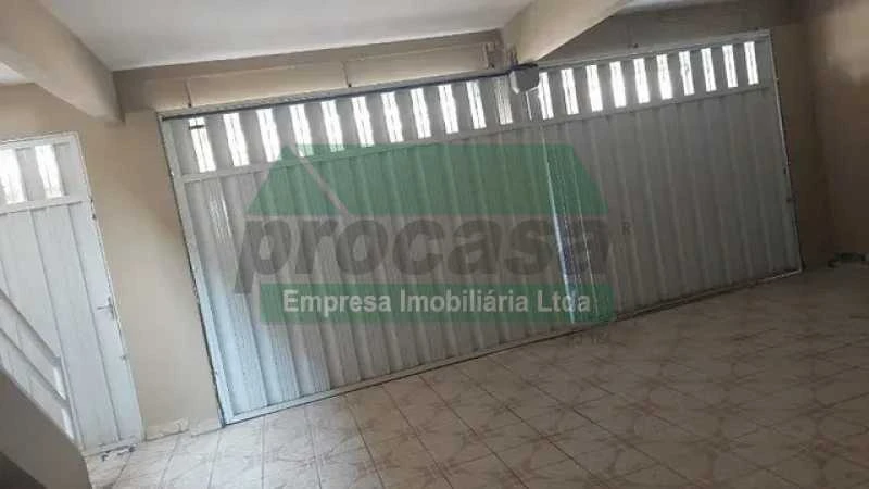VENDE-SE PREDIO NO SAO JORGE COM OTIMA LOCALIZAÇÃO