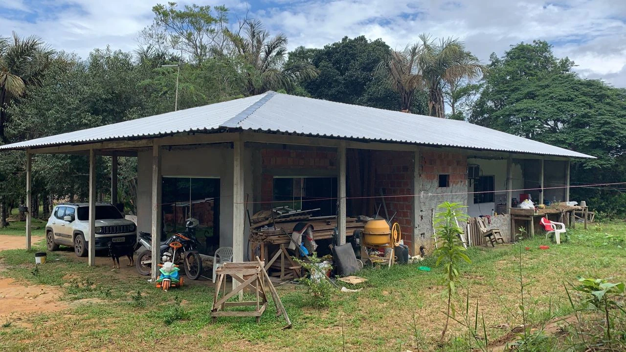 Sítio com 2 dormitórios à venda, 3136 m² por RS 500.000 - Zona Rural - Iranduba-AM