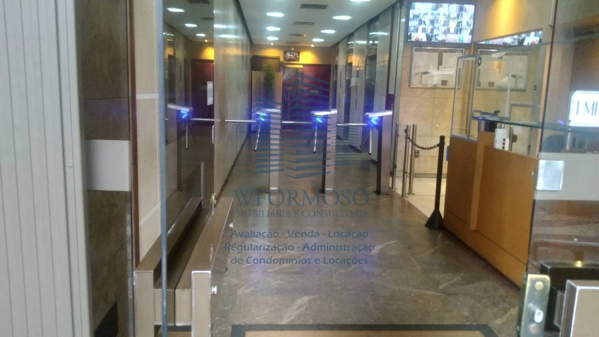 Andar comercial 678m² locação na Praça Pio X centro