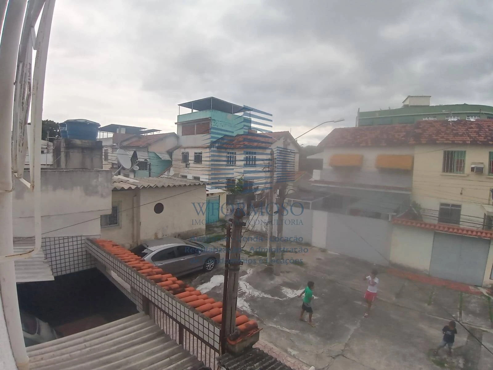 Casa duplex à venda na Rua André Azevedo Olaria - RJ