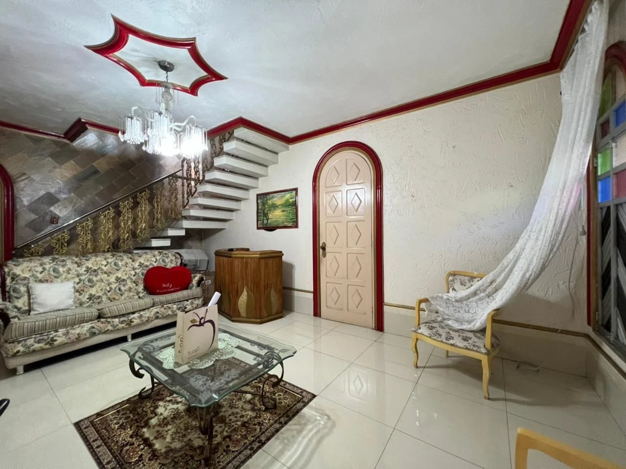 VENDE LINDA CASA BEM LOCALIZADA