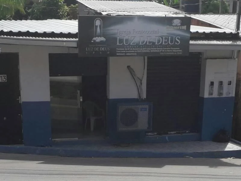 Casa com 2 dormitórios à venda, 105 m² por RS 200.000 - Armando Mendes - Manaus-AM