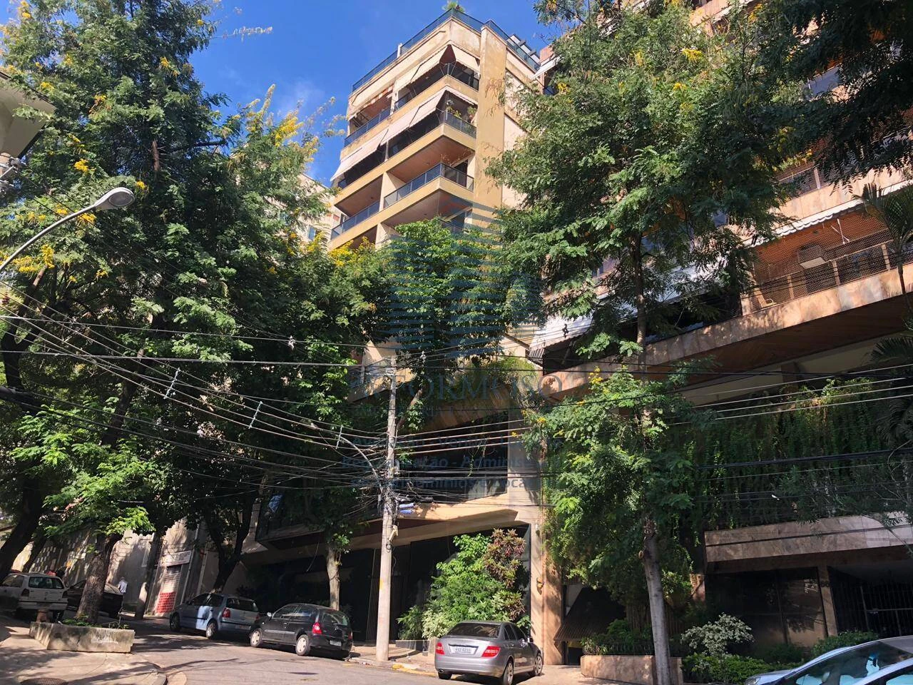 Cobertura duplex 3 quartos  200m2 rua Valparaiso  Tijuca