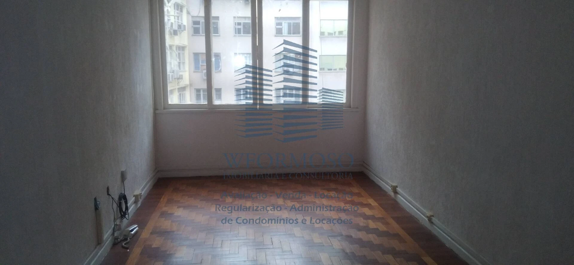 Sala comercial 29m² para locação na Rua Assembleia Centro