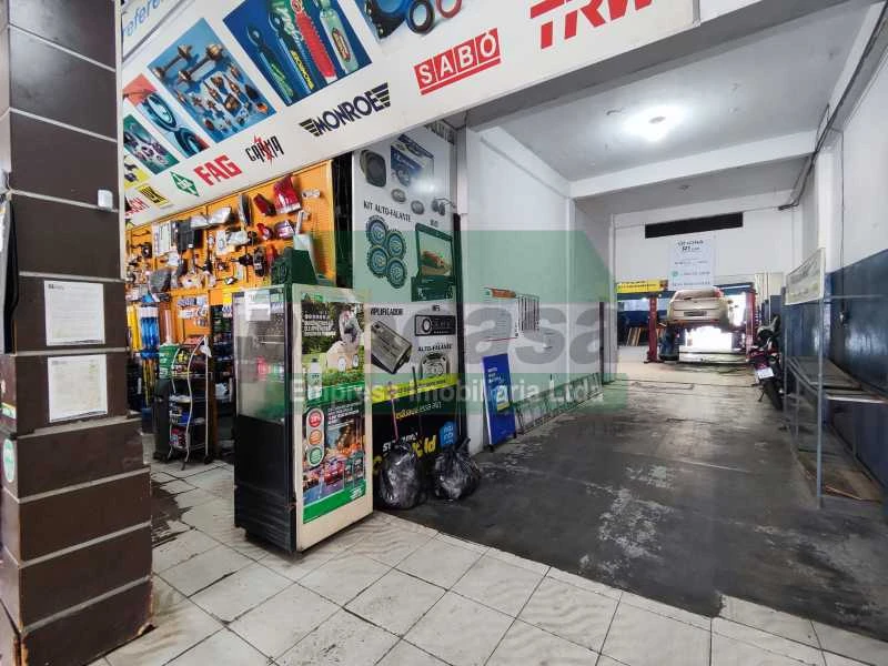 Aluga-se Excelente Ponto Comercial, Galpão e Estacionamento em localização comercial movimentada