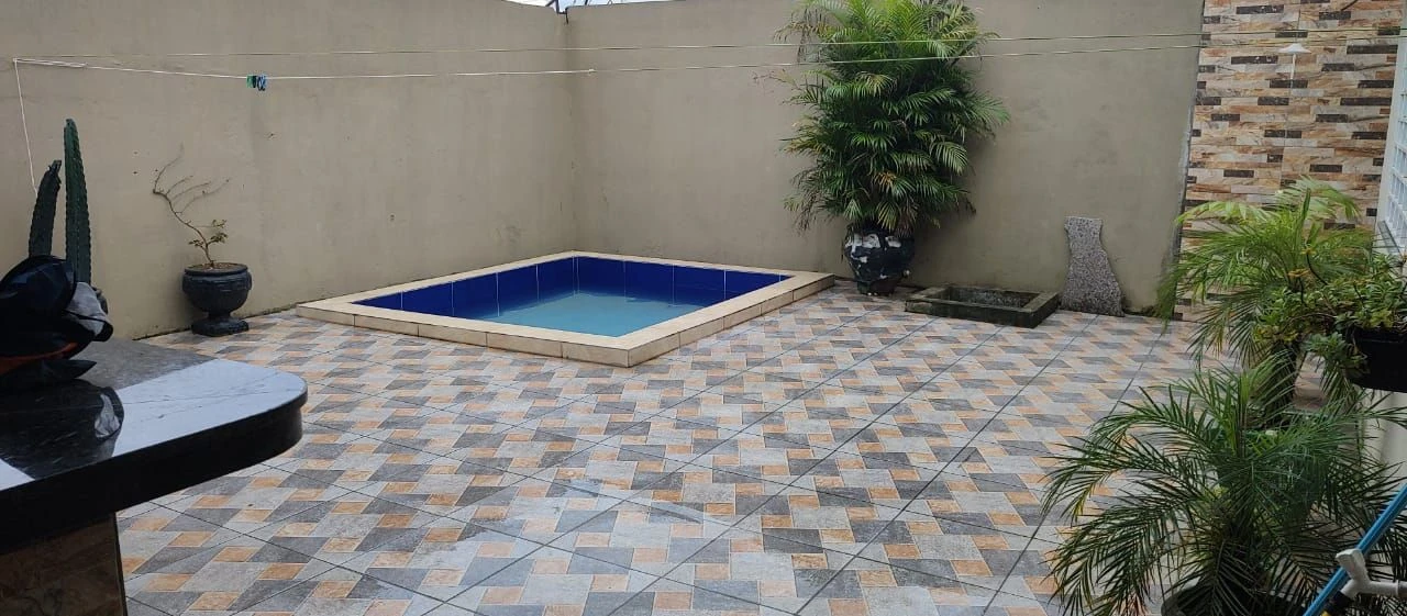 Casa com 3 dormitórios à venda, 275 m² por RS 420.000,00 - Cidade Nova