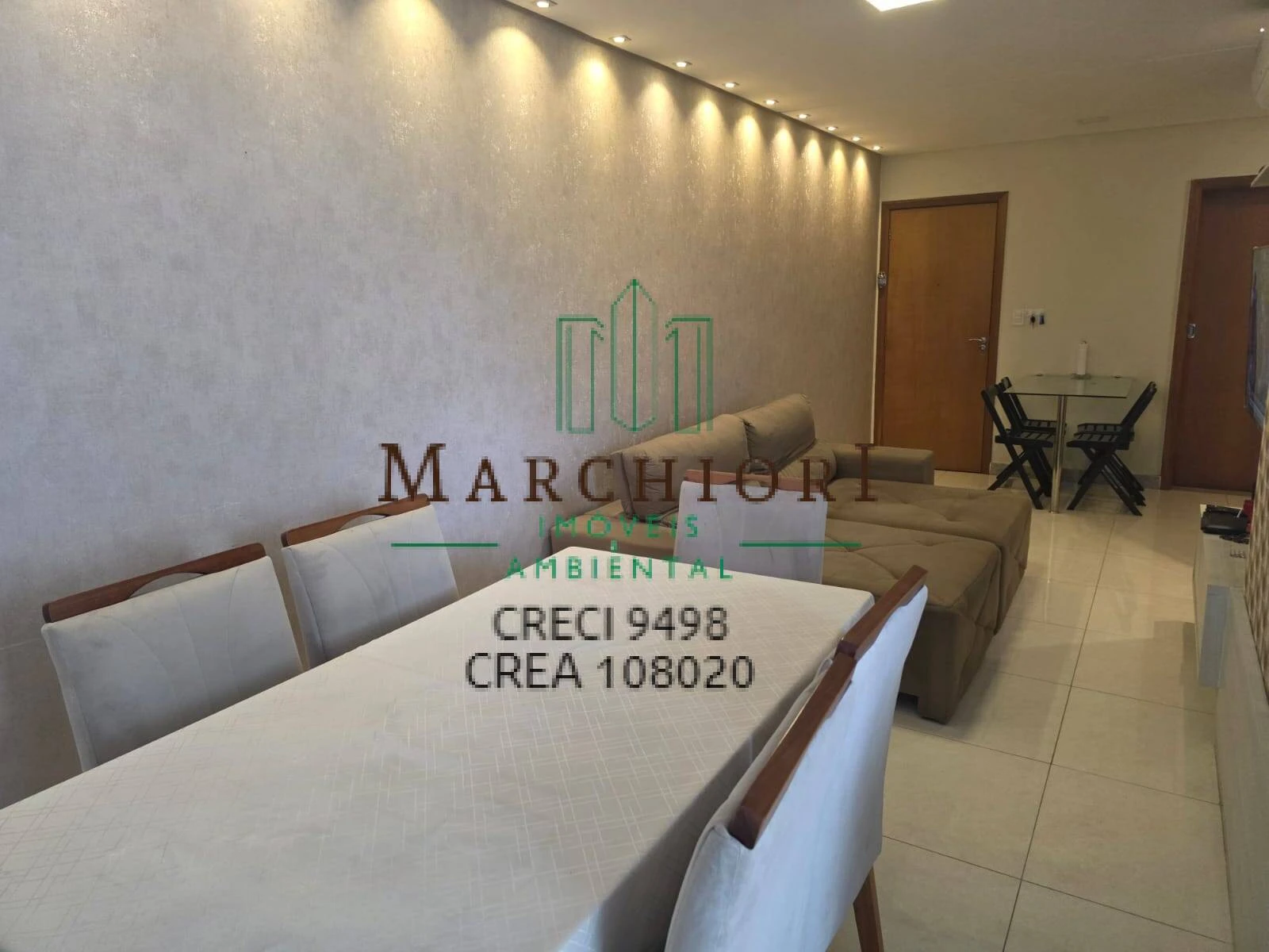 2 quartos, suíte, 3 vagas, montado e decorado, porteira fechada
