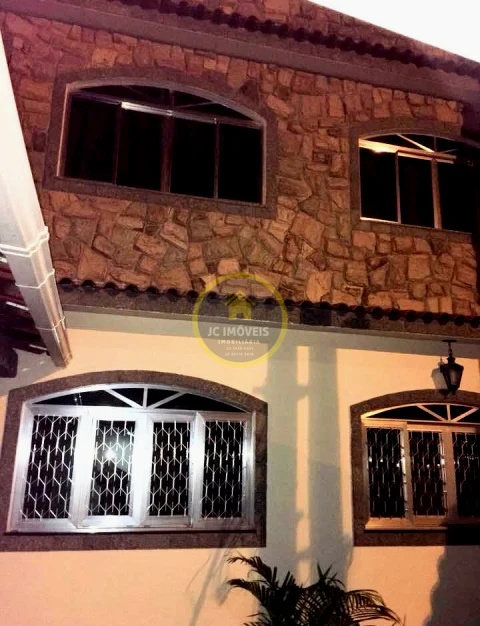 JCCA30028 Linda casa duplex sala, 3 quartos, suíte, hidromassagem.