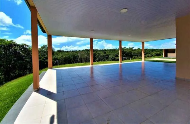 VENDE -SE LINDO TERRENO