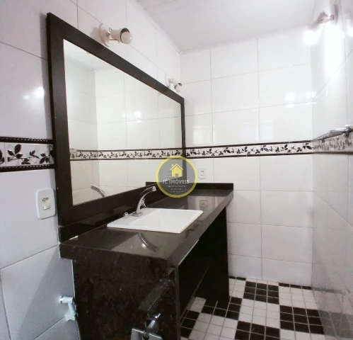 JCCA20189 – Linda casa linear vazia sala 2 quartos e suíte