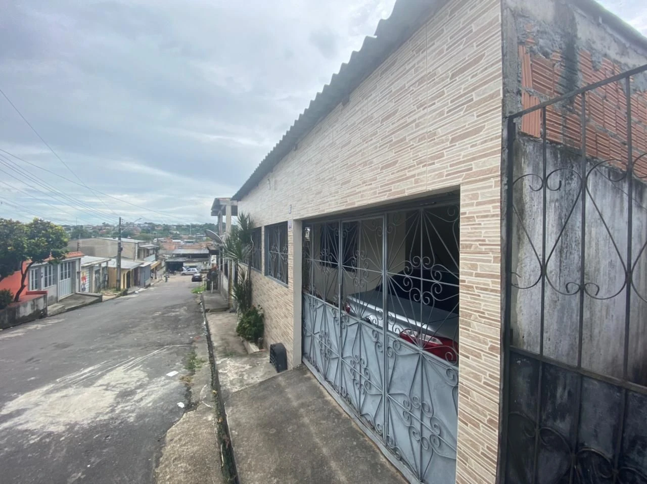 Casa com 3 dormitórios à venda, 200 m² por RS 225.000 - Novo Aleixo - Manaus-AM