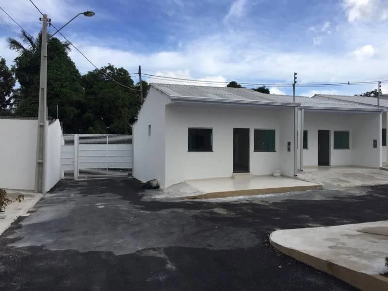 Casa com 2 dormitórios à venda, 100 m² por RS 260.000,00 - Colônia Santo Antônio - Manaus-AM