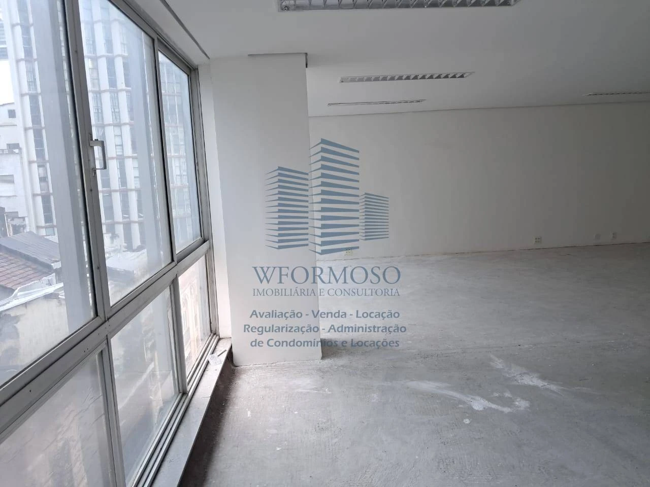 Pavimento 240m²  locação na Rua Rua do Rosario no Centro